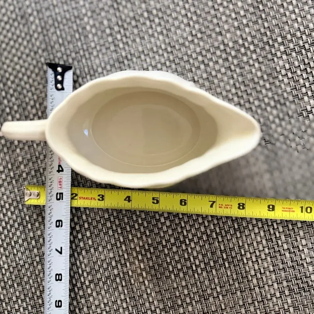 LENOX Casual Elegance Chinastone Stoneware Gravy Boat Ivory *DISCONTINUED*
